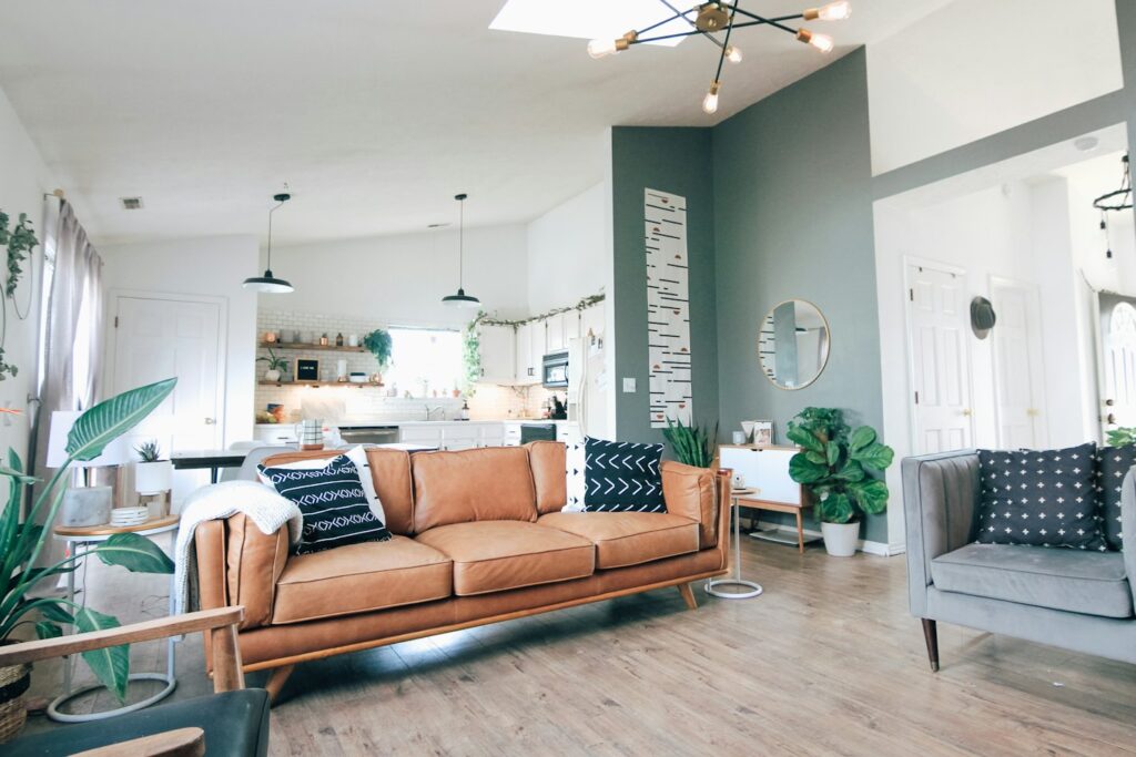Ambiente de casa organizado e acolhedor